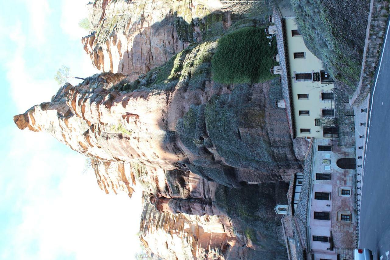 Apartamentos Rurales De La Sexma Del Sabinar Corduente Exteriör bild