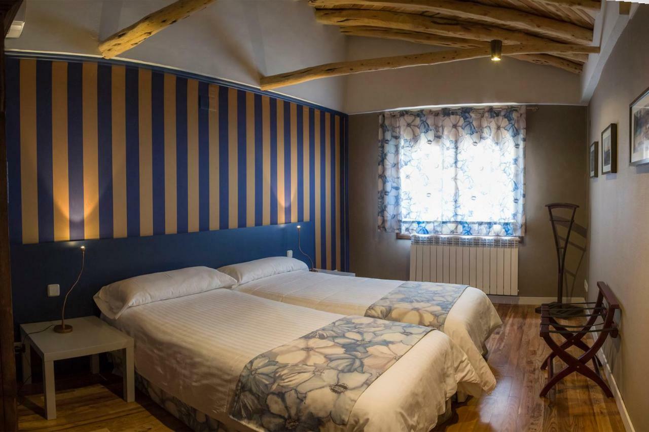 Apartamentos Rurales De La Sexma Del Sabinar Corduente Exteriör bild