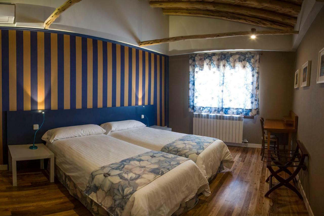 Apartamentos Rurales De La Sexma Del Sabinar Corduente Exteriör bild