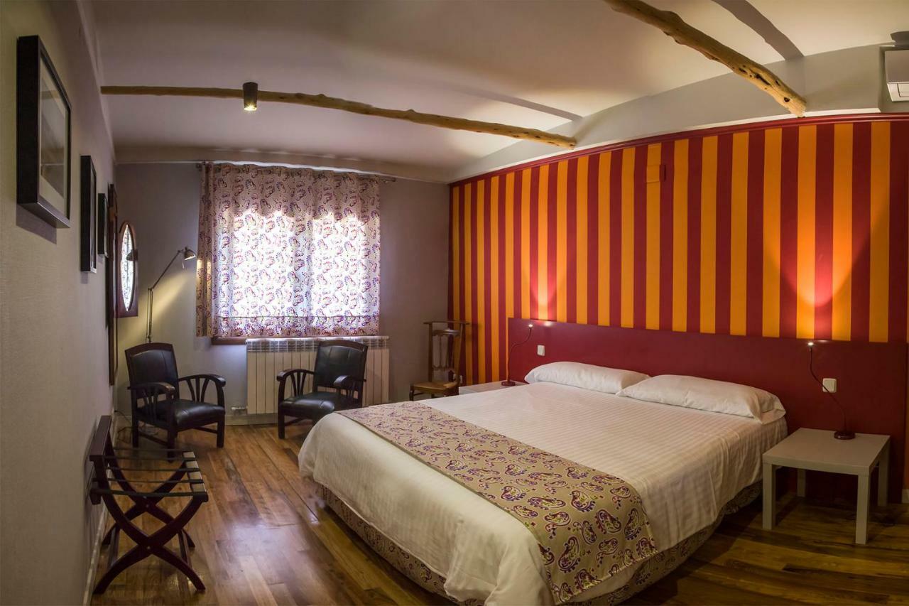 Apartamentos Rurales De La Sexma Del Sabinar Corduente Exteriör bild
